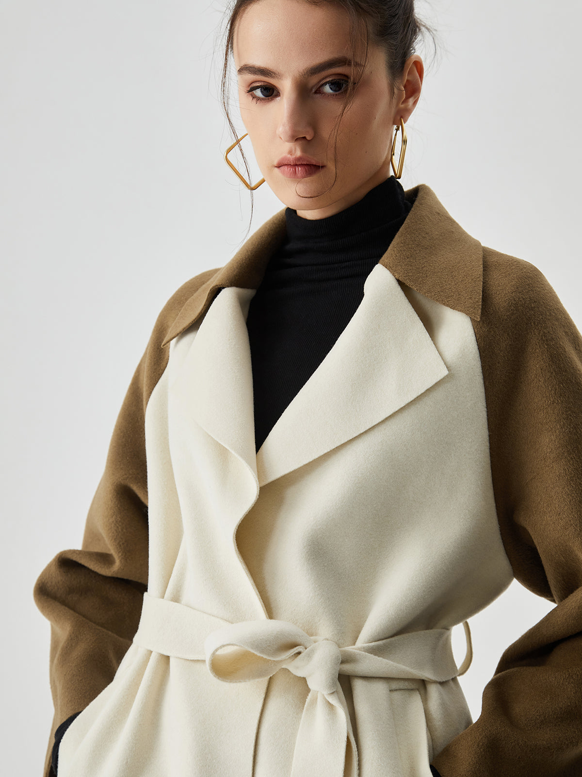 Wool - blend Two Tone Collar Pocket Tie Coat